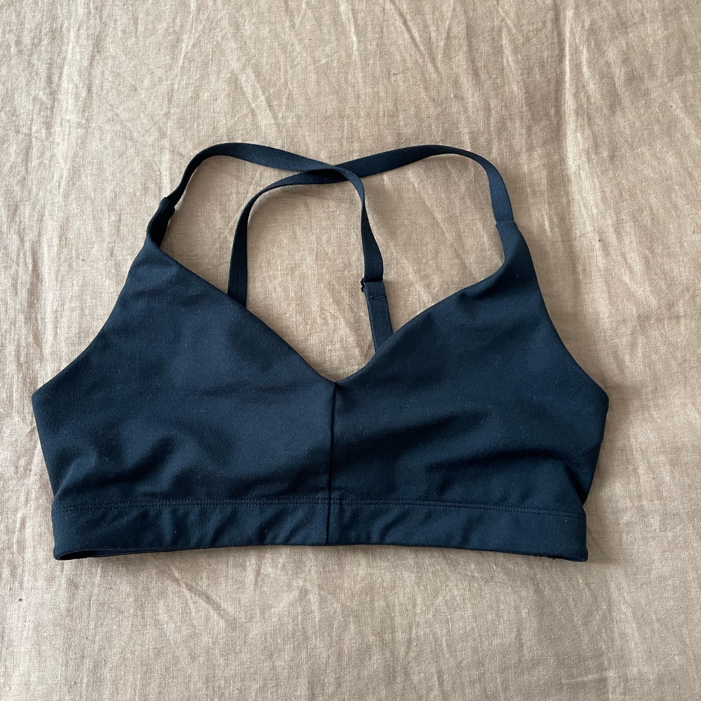 Outdoor Voices sports bra. Size medium. Black. Great condition.